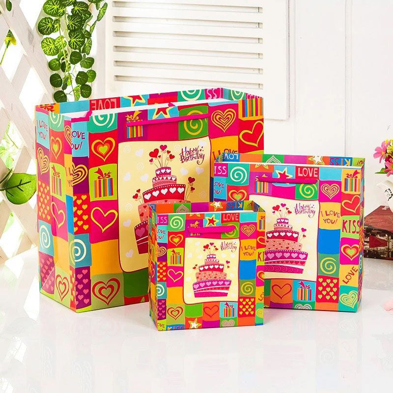 Gift bag, cake ~ Бэлэгний уут, бялуу